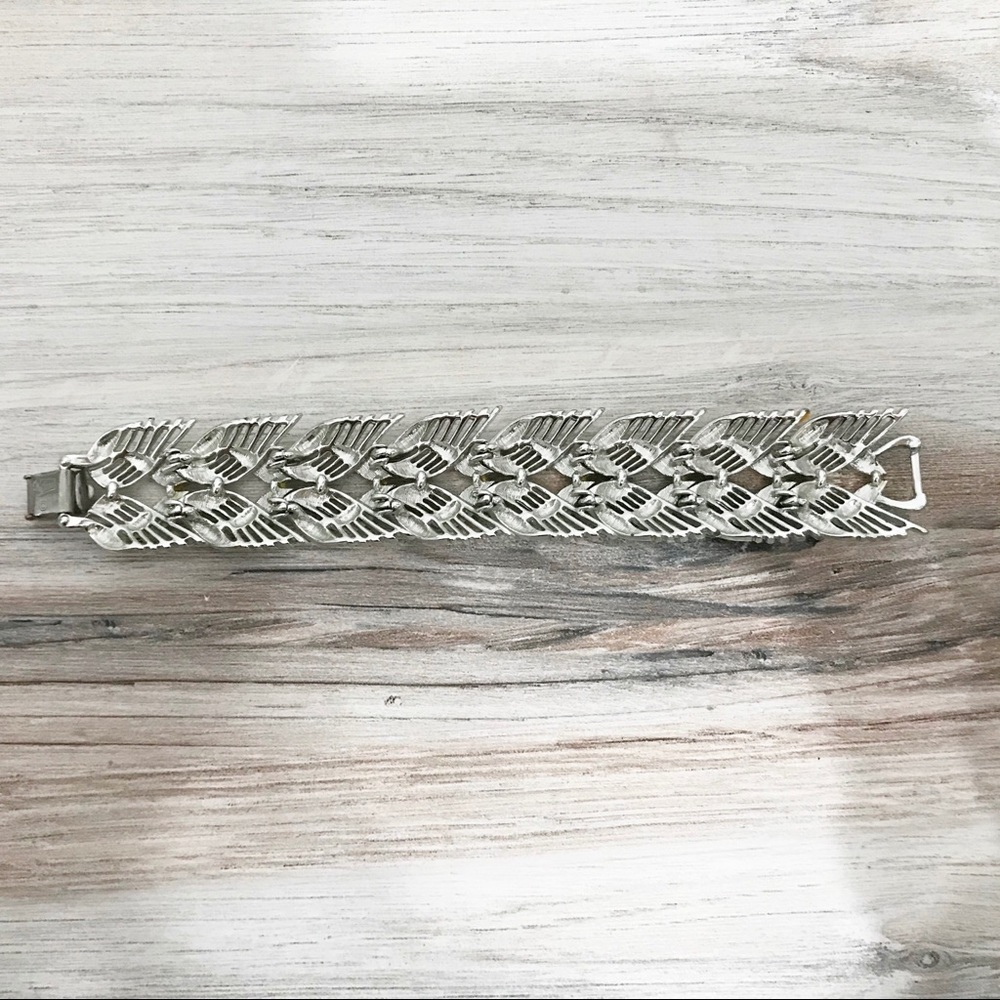 Coro Statement Link Bracelet - image 4